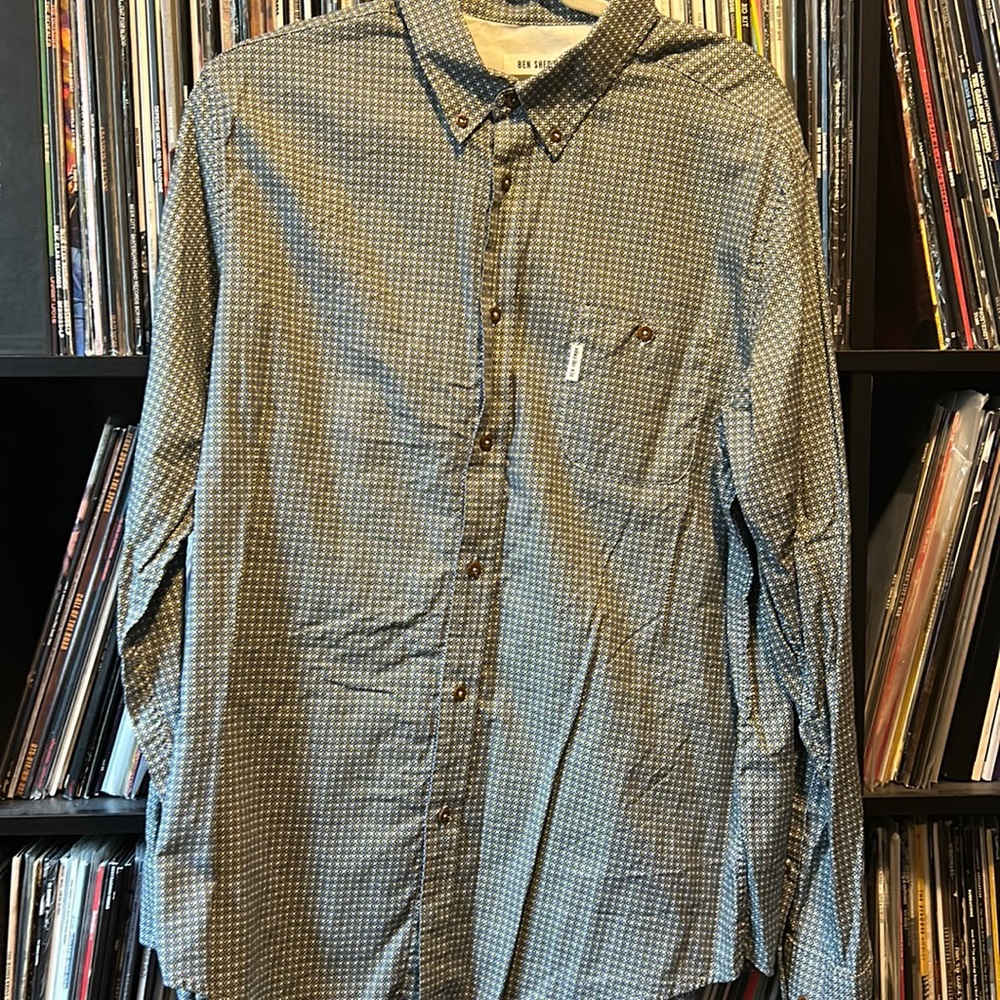Ben Sherman long sleeve button down shirt.